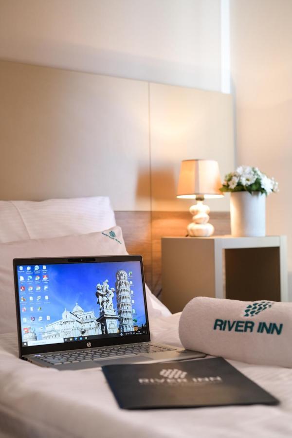 River Inn Stari Banovci Eksteriør bilde