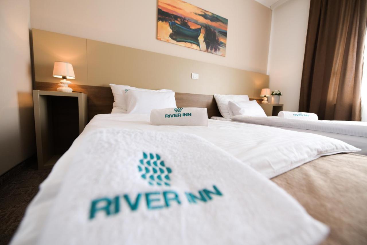 River Inn Stari Banovci Eksteriør bilde